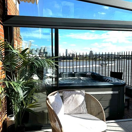 3 X Bedroom Riverside Flat With Hot Tub On Roof Terrace London Kültér fotó