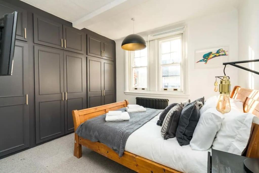 3 X Bedroom Riverside Flat With Hot Tub On Roof Terrace London Kültér fotó