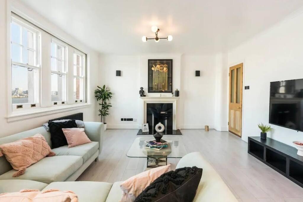 3 X Bedroom Riverside Flat With Hot Tub On Roof Terrace London Kültér fotó
